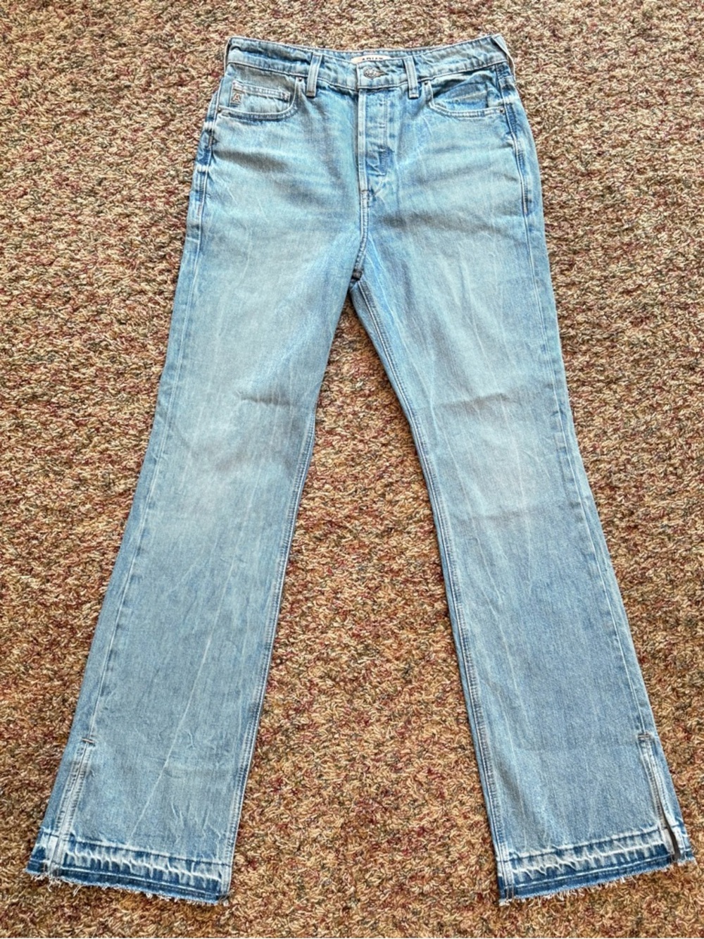 NWT Ariat Ultra High Rise Tomboy  Bootcut Jeans Light Wash Slit Hem Size 28R